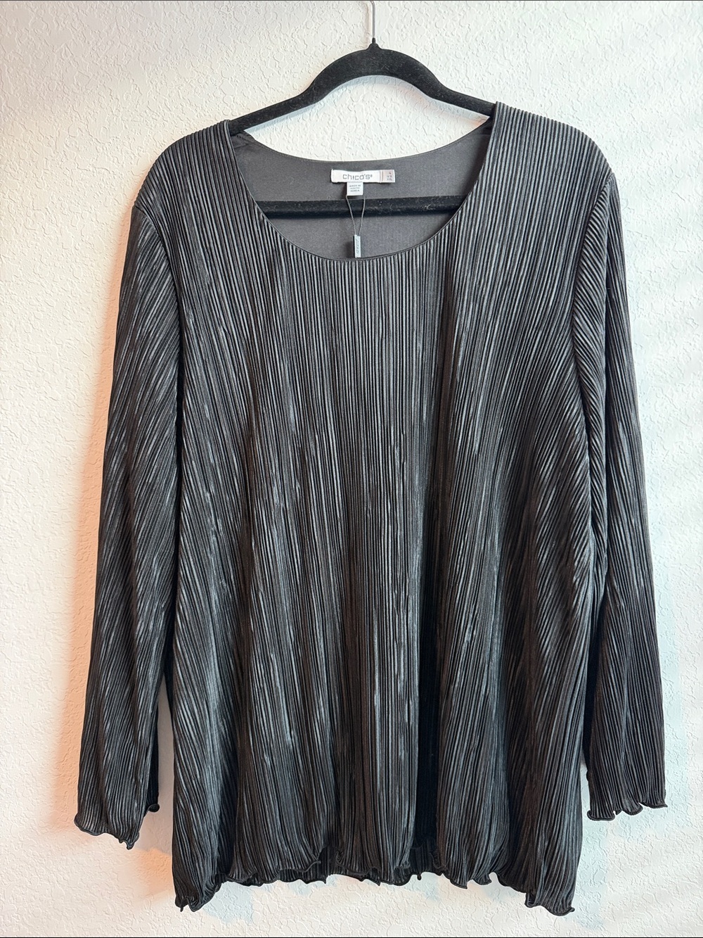 Chico's Black Crinkle Pleated Scoop Neck Top